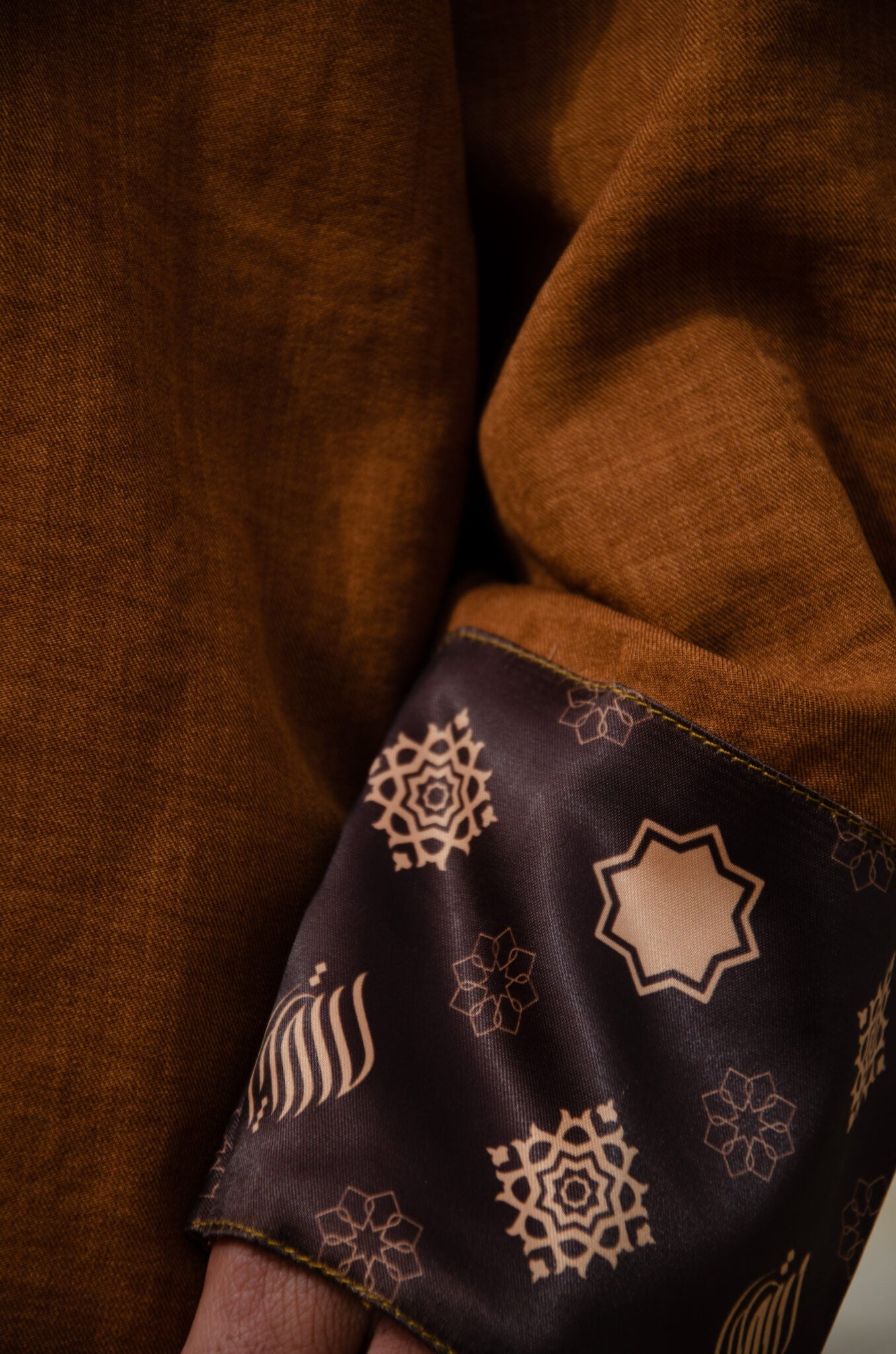 Linen Thobe Set | Collectors Edition - AthariWear