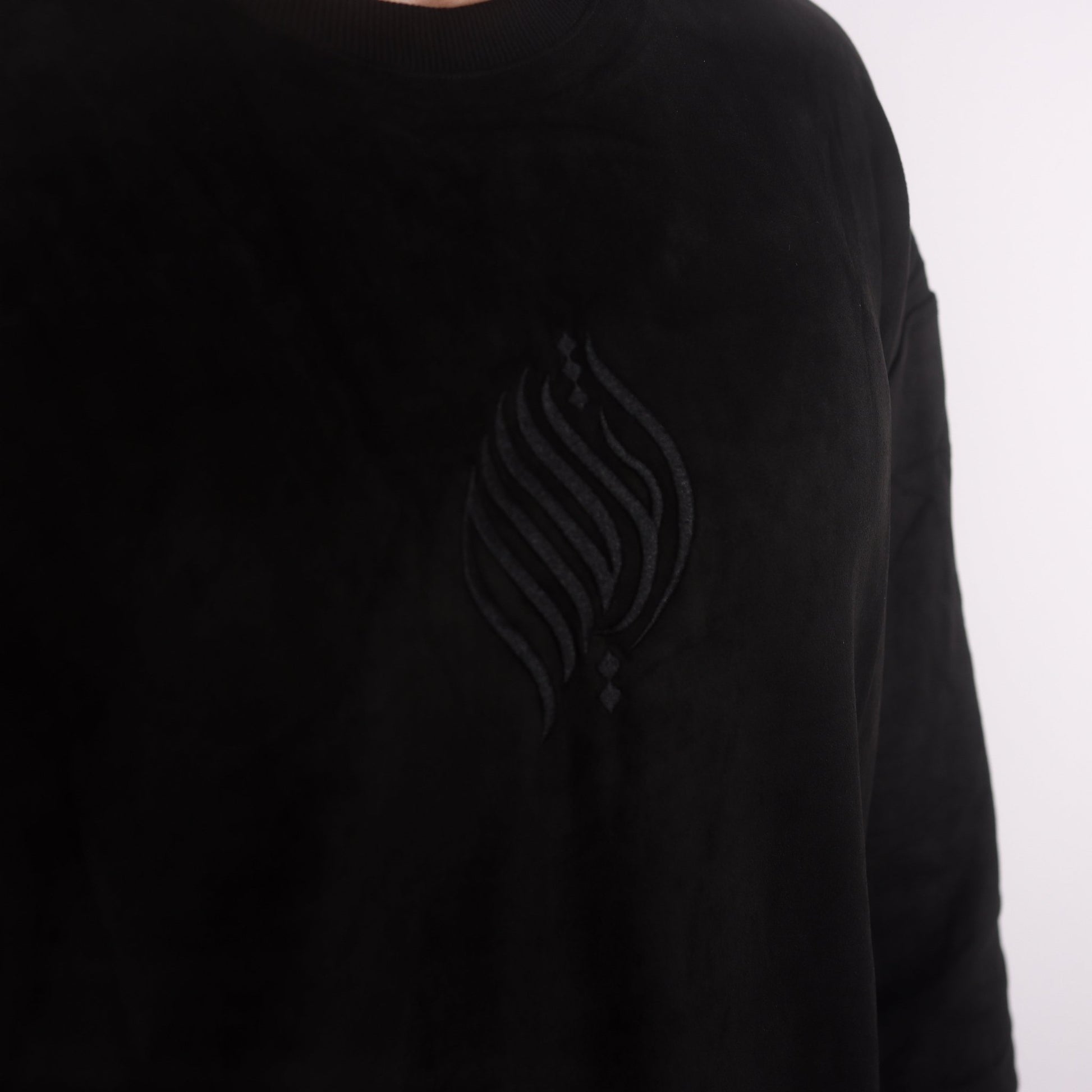 Royal Suede Sweatshirt | Black - AthariWear